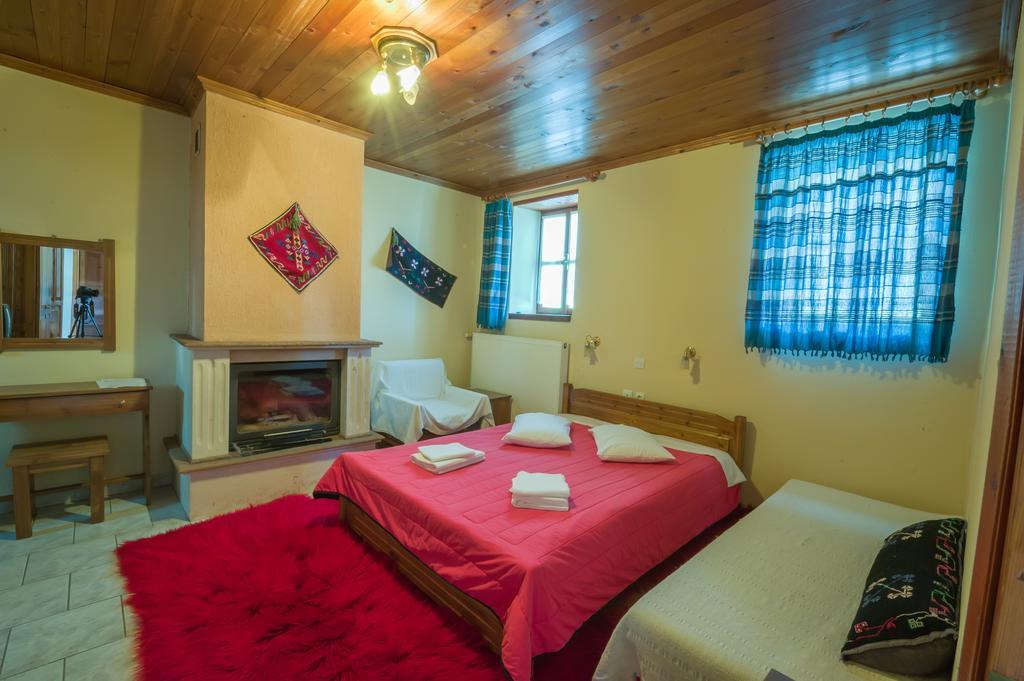 To Petrino Guesthouse Агиос Германос Стая снимка