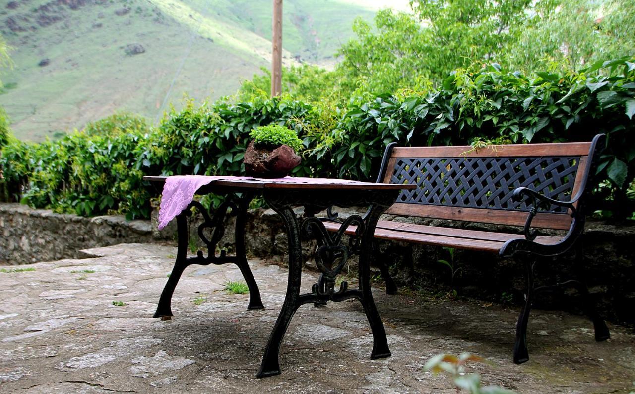 To Petrino Guesthouse Агиос Германос Екстериор снимка